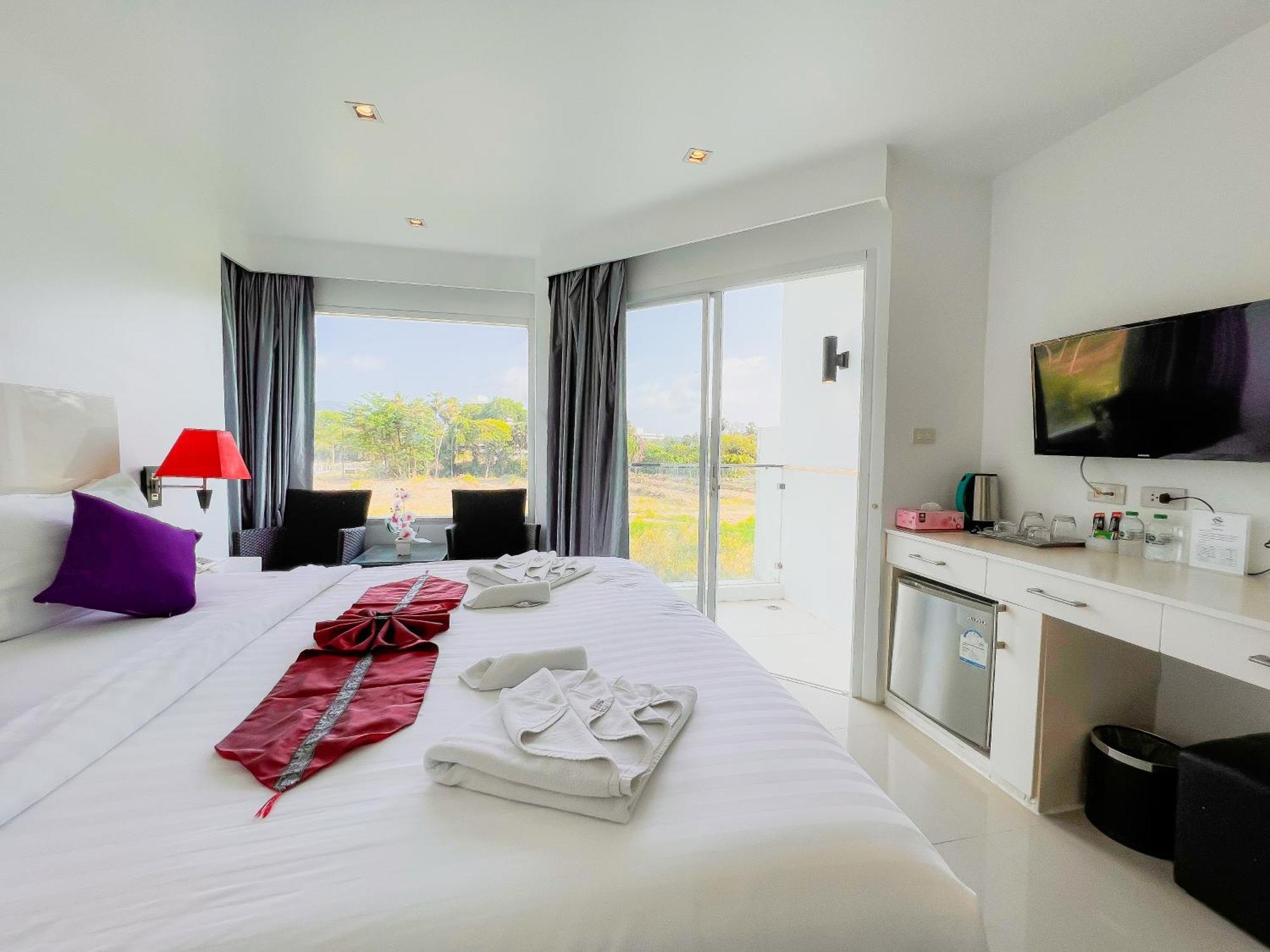 Grand Sunset Hotel Phuket Karon Ngoại thất bức ảnh